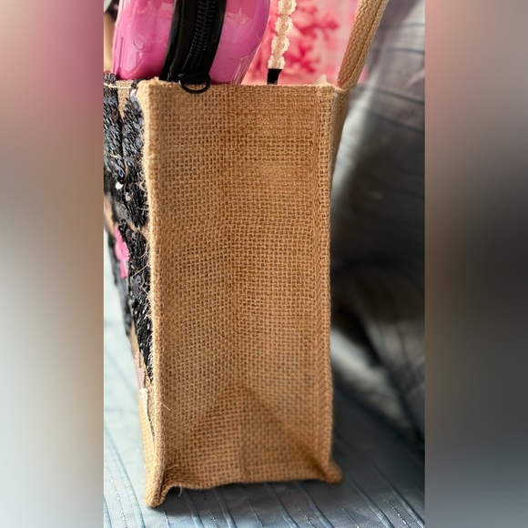 Floral Sequin Gift Set - Picture 6 of 10